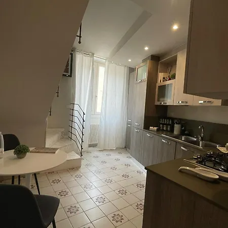 Bed & Breakfast Dimora Vico Storella 4*