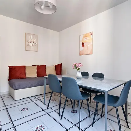 Dimora Vico Storella Bed & Breakfast 4*