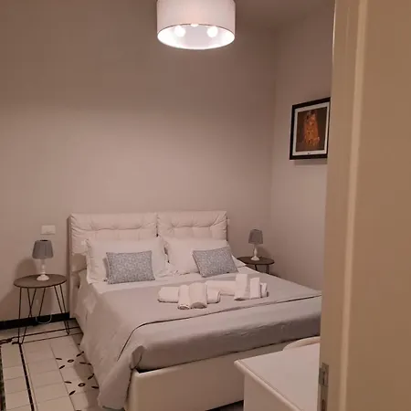 Dimora Vico Storella B&B 4*