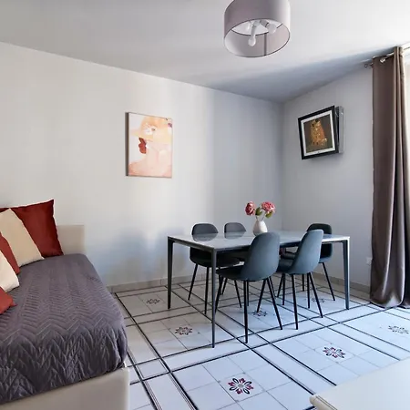 Couette-café Dimora Vico Storella 4*