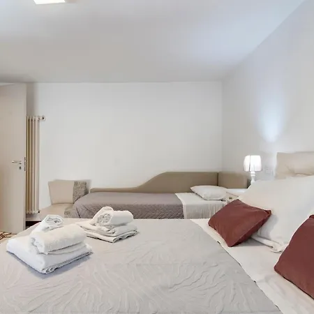 Dimora Vico Storella 4* Лечче
