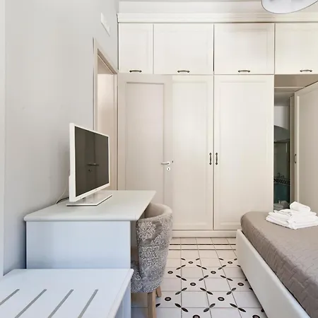 Dimora Vico Storella B&B 4*