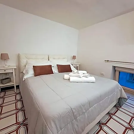 Dimora Vico Storella B&B